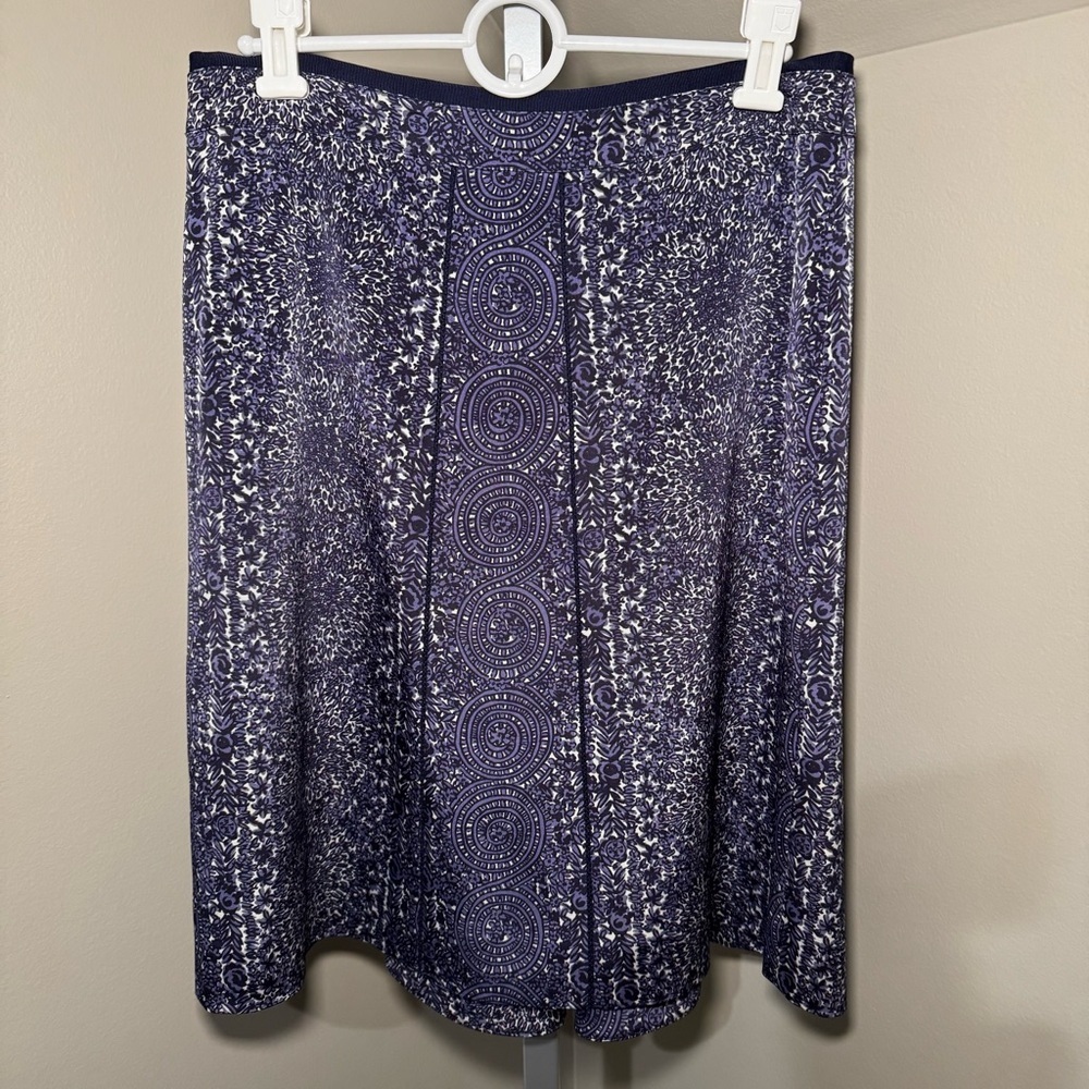 Tory Burch Fluted Floral Medallion Logo Skirt Blue Purple Womens Size 6